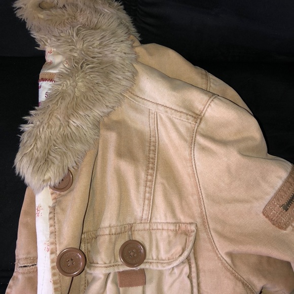 Ambercrombie Fitch sweater - Picture 2 of 5